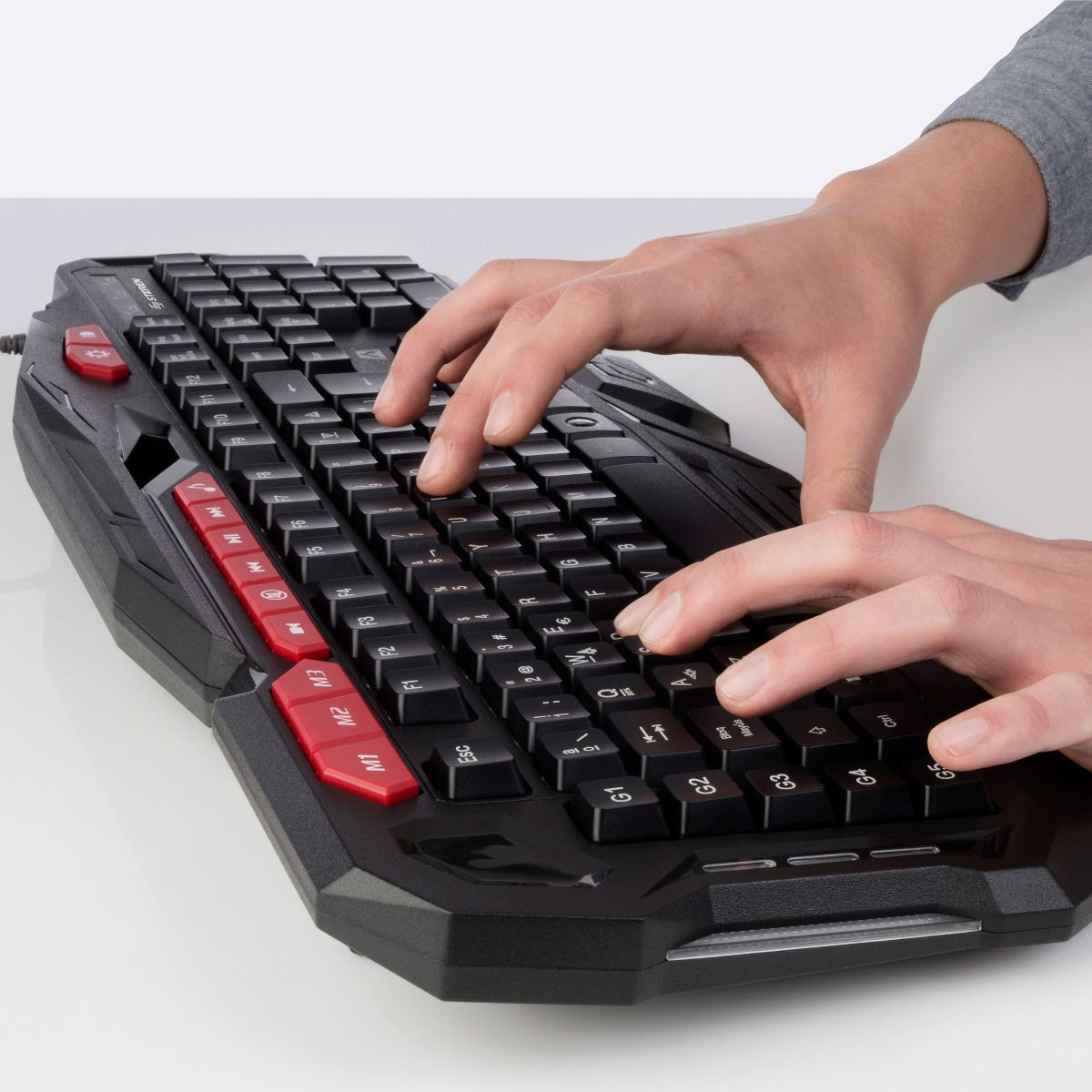 Teclado Gamer Steren con Smartkeys