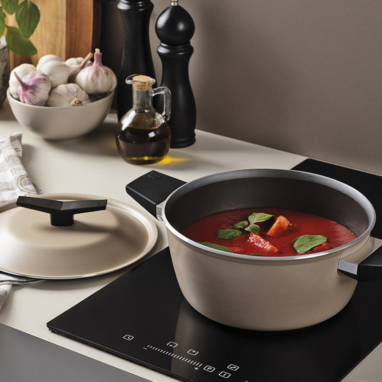 Olla con Tapa Tramontina Antiadherente Starflon Excellent  Arena- 24cm